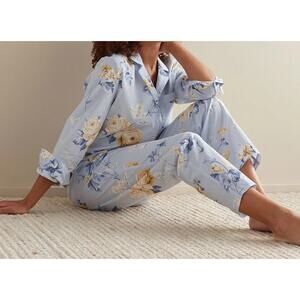 The Company Store Poplin Women's Pajama Set Size Small in Patter Blue Floral